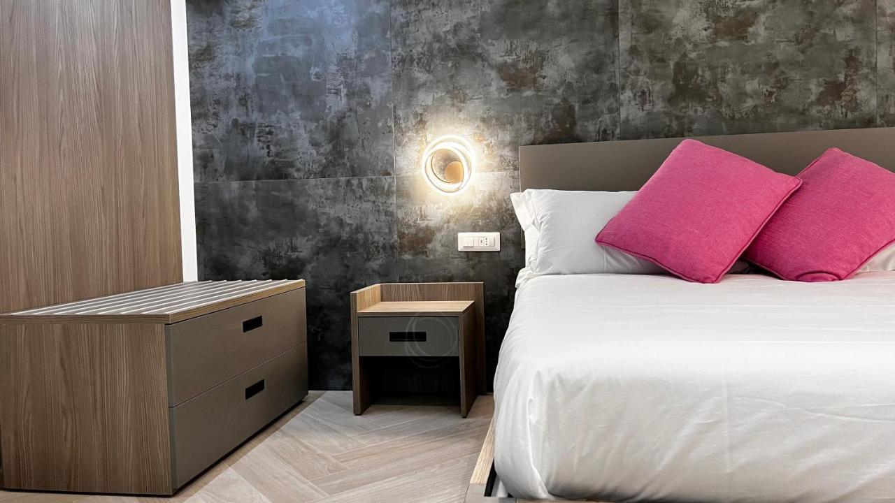 Patriziella 4 Rooms ซอร์เรนโต ภายนอก รูปภาพ